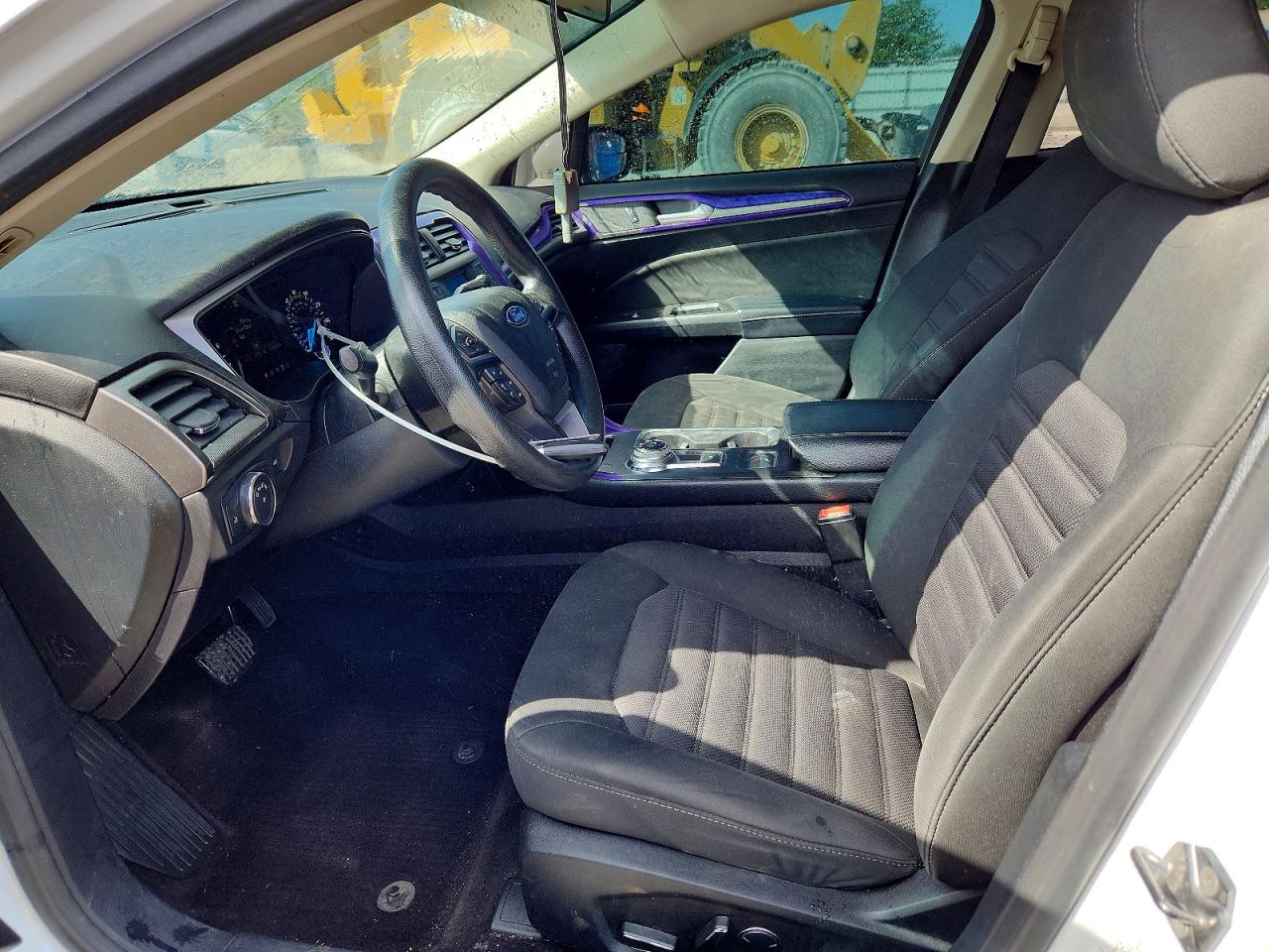 2017 FORD FUSION SE photo 7