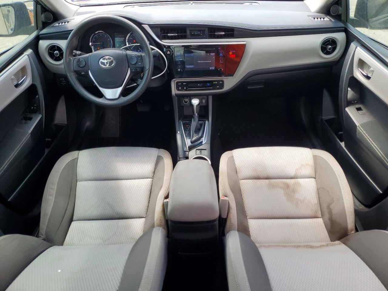 2018 TOYOTA COROLLA LE photo 15