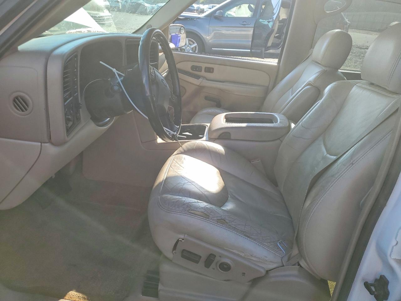 2003 CHEVROLET TAHOE K1500 photo 13
