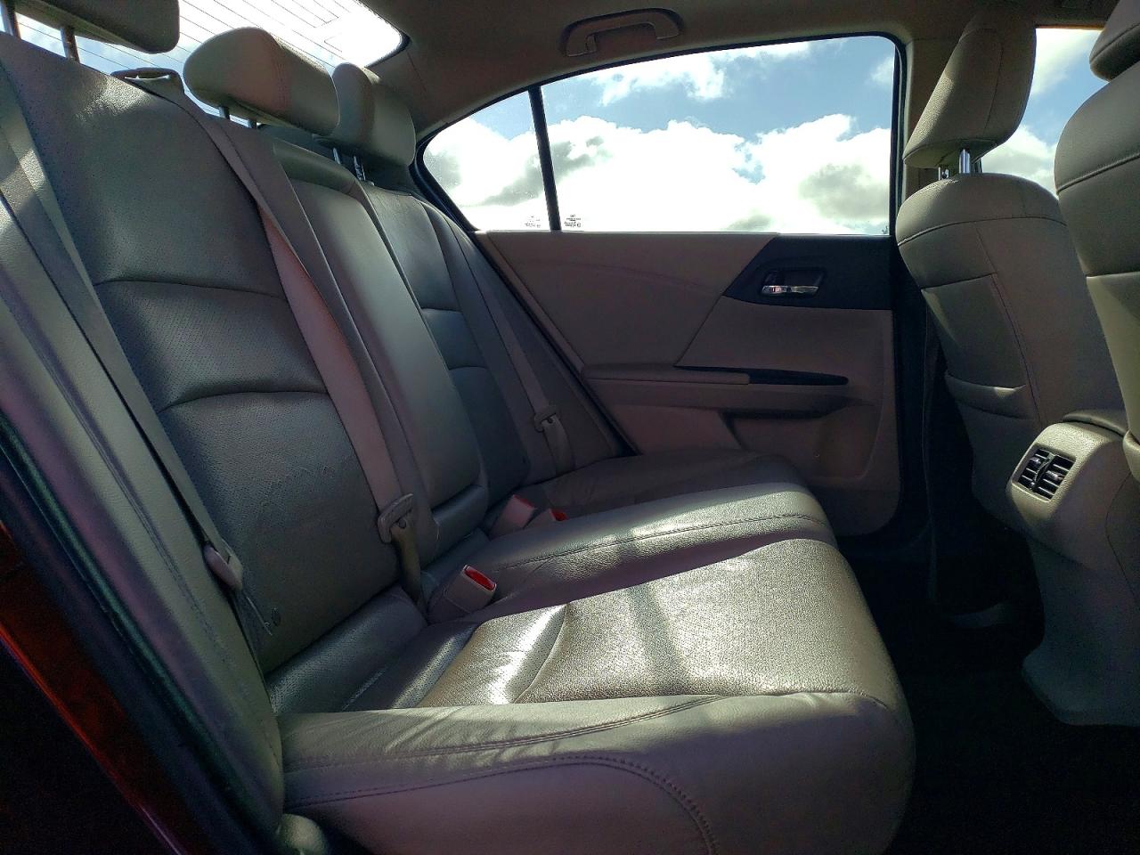 2017 HONDA ACCORD EXL photo 10