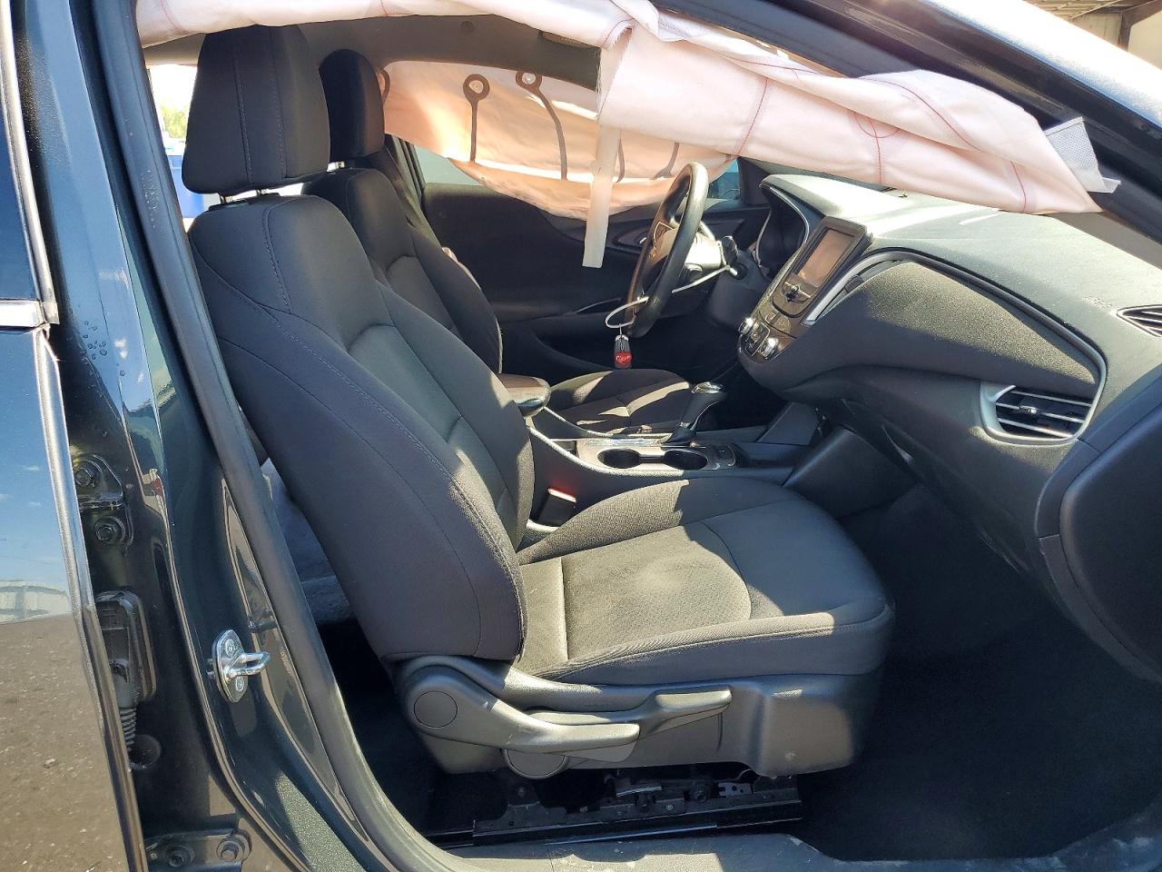 2017 CHEVROLET MALIBU LS photo 13