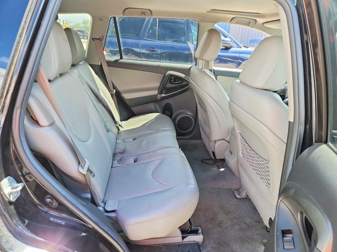 2011 TOYOTA RAV4 LIMITED photo 31