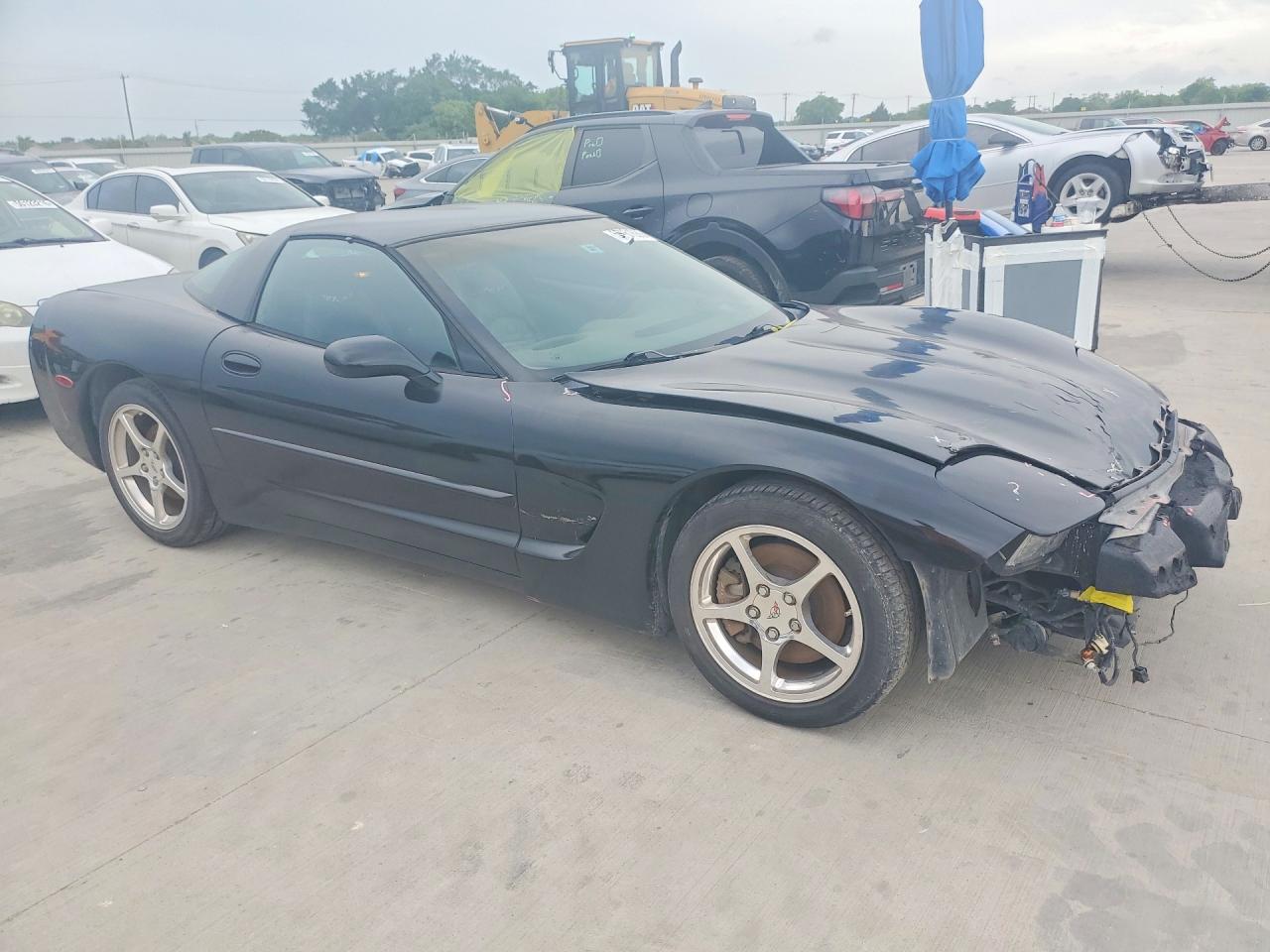 2001 CHEVROLET CORVETTE photo 4