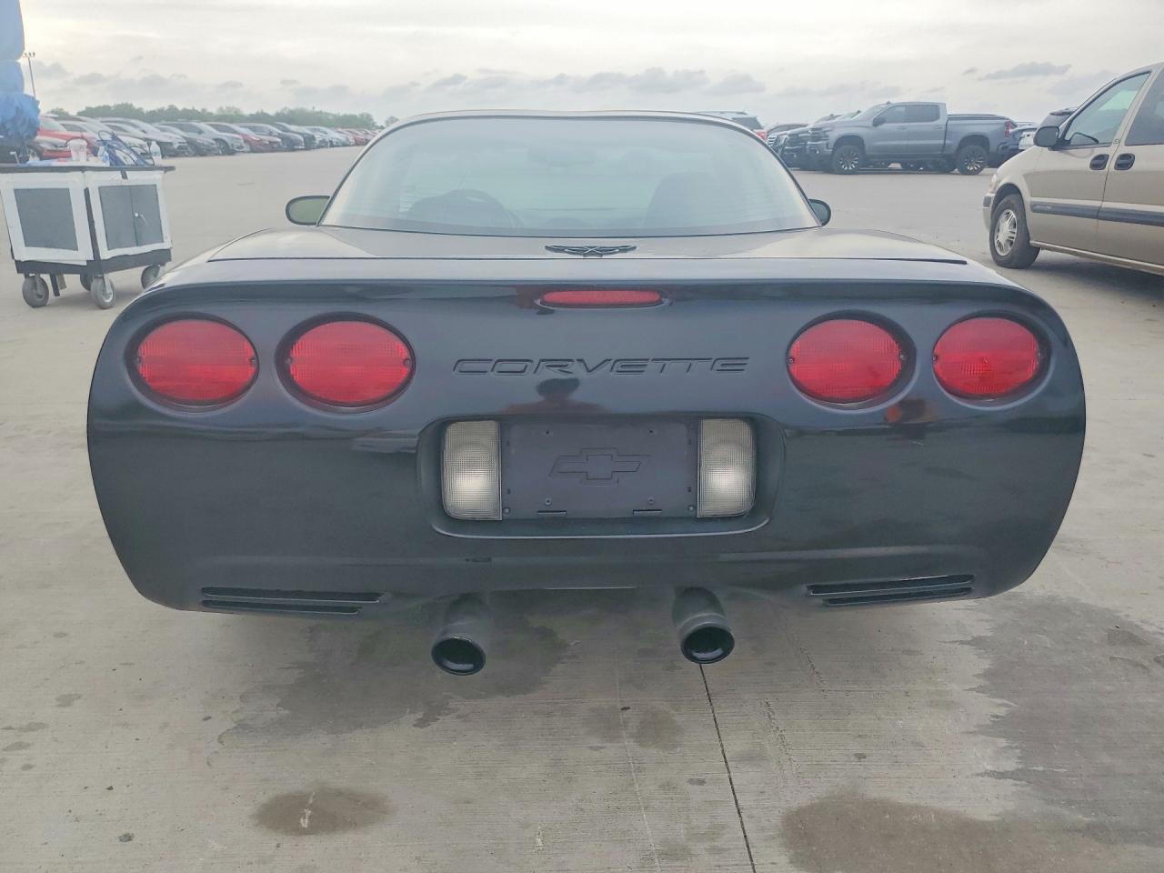2001 CHEVROLET CORVETTE photo 6