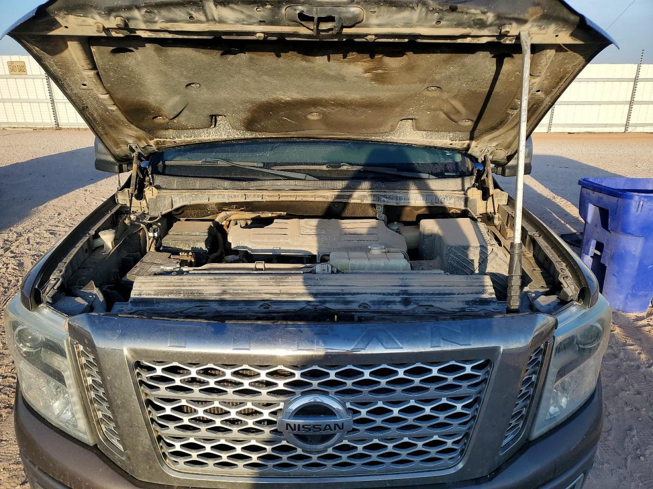 2017 NISSAN TITAN XD PLATINUM RESERVE photo 21