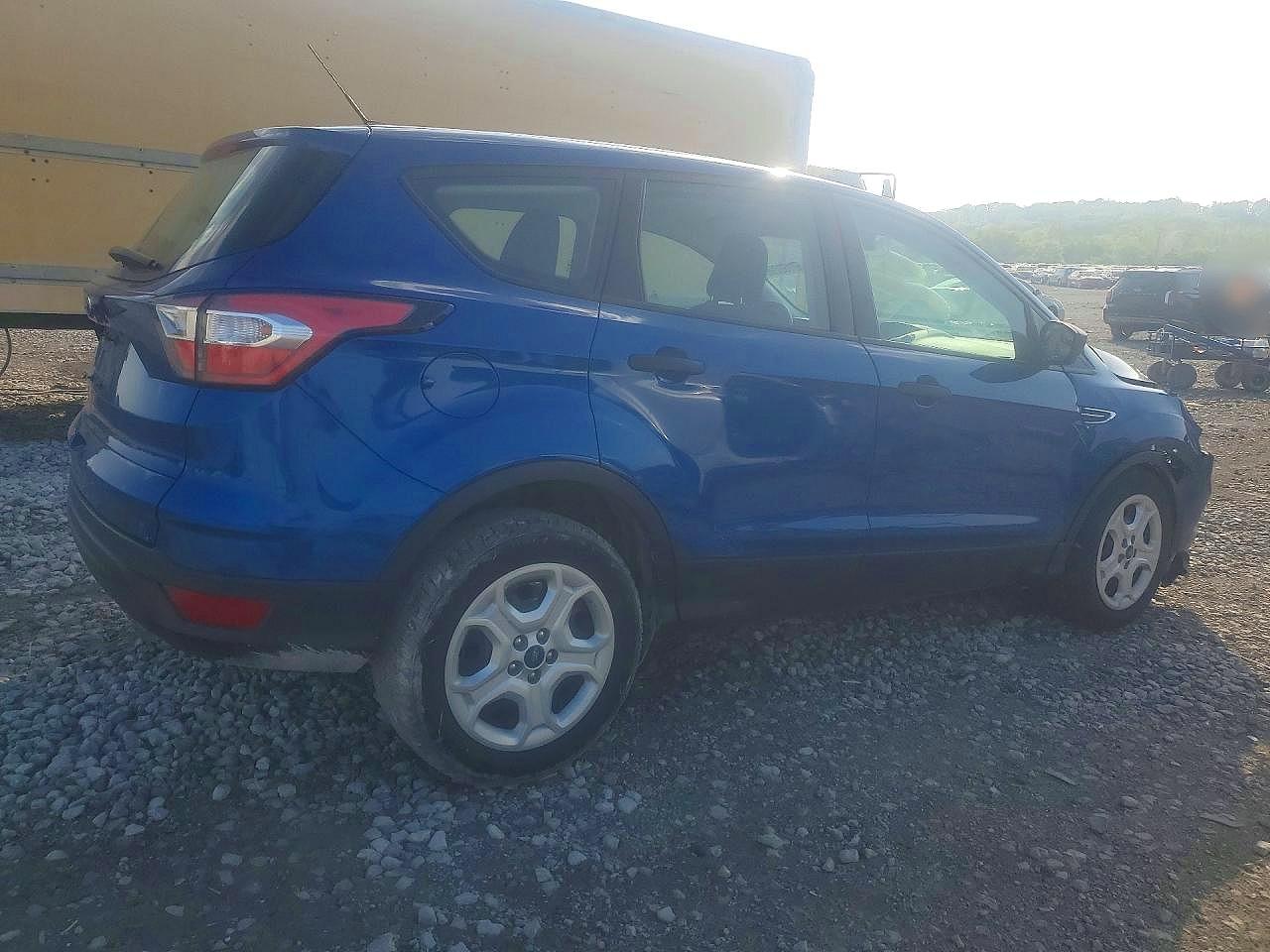 2018 FORD ESCAPE S photo 3