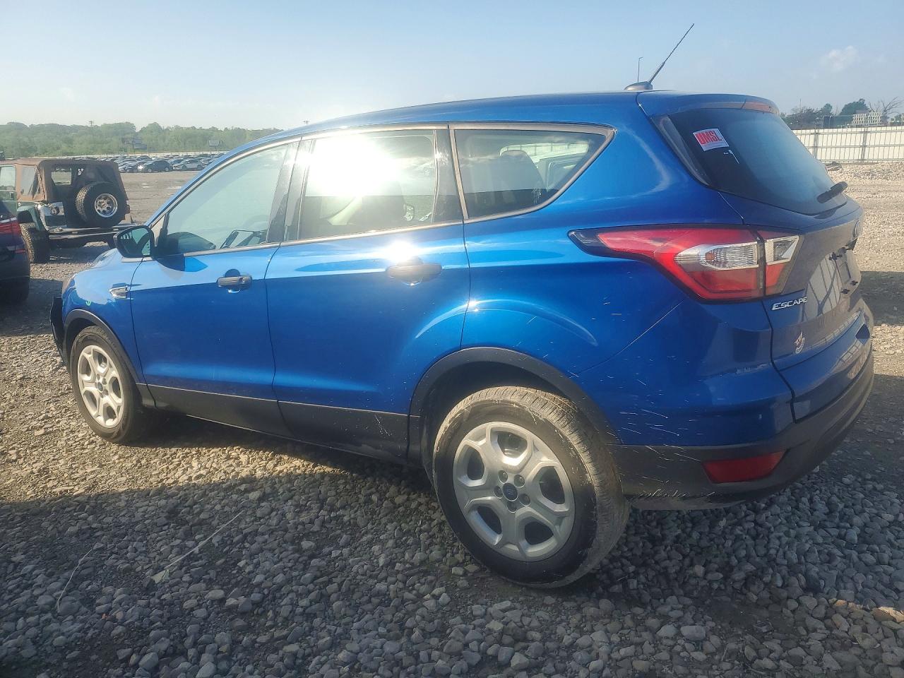 2018 FORD ESCAPE S photo 2