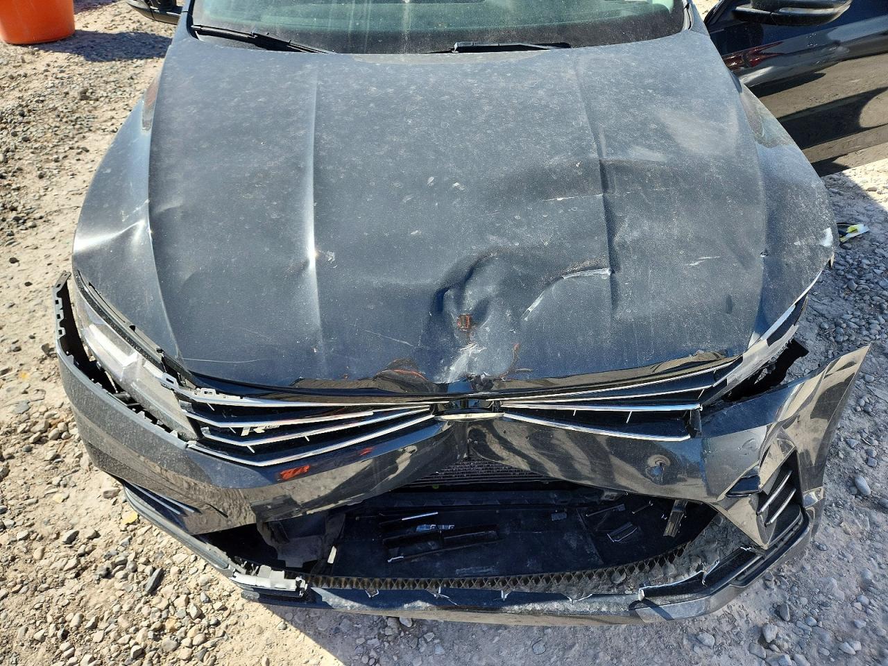 2018 VOLKSWAGEN PASSAT S photo 31
