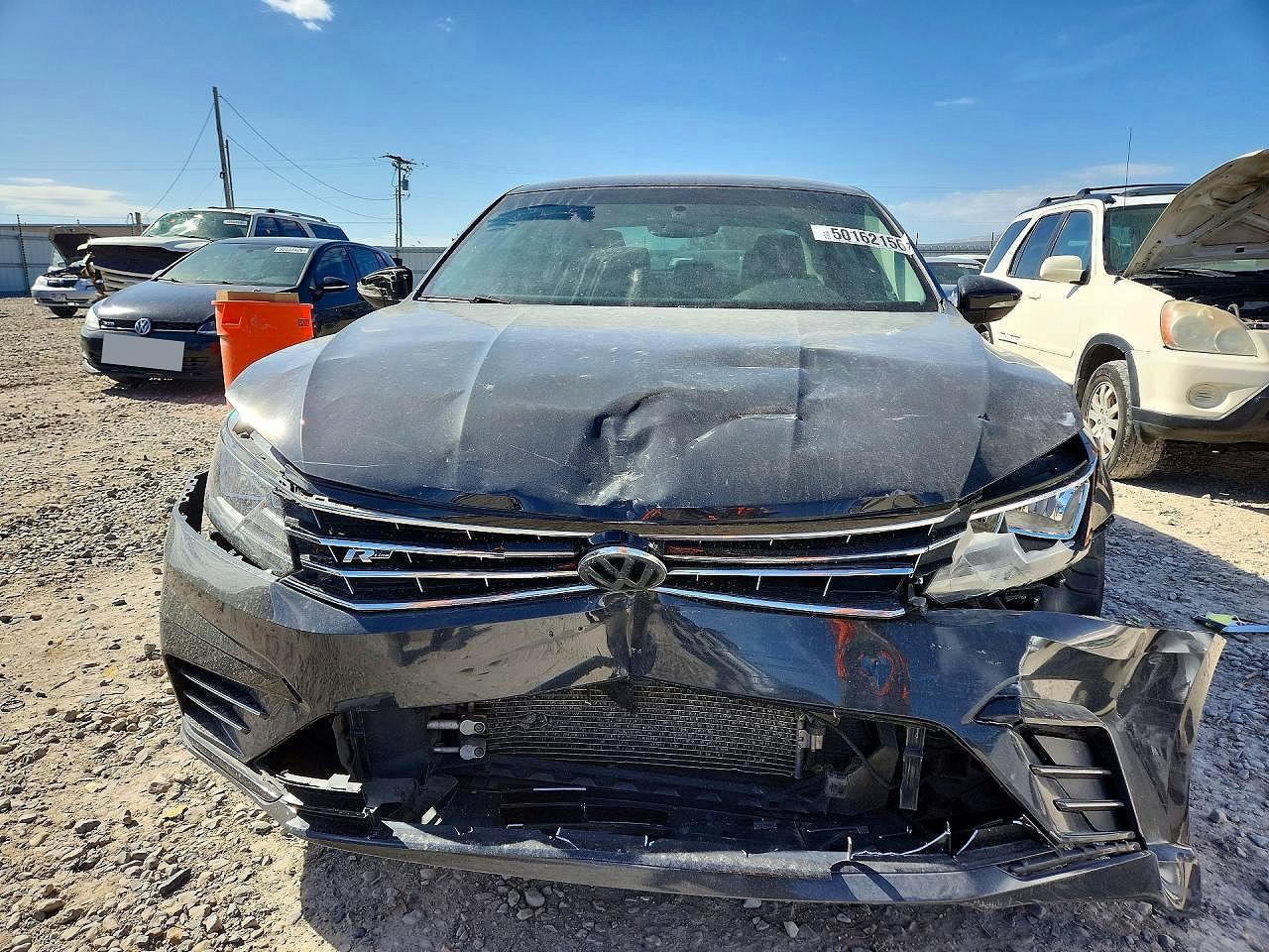 2018 VOLKSWAGEN PASSAT S photo 13