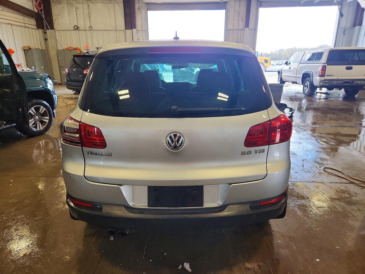 2013 VOLKSWAGEN TIGUAN S photo 16