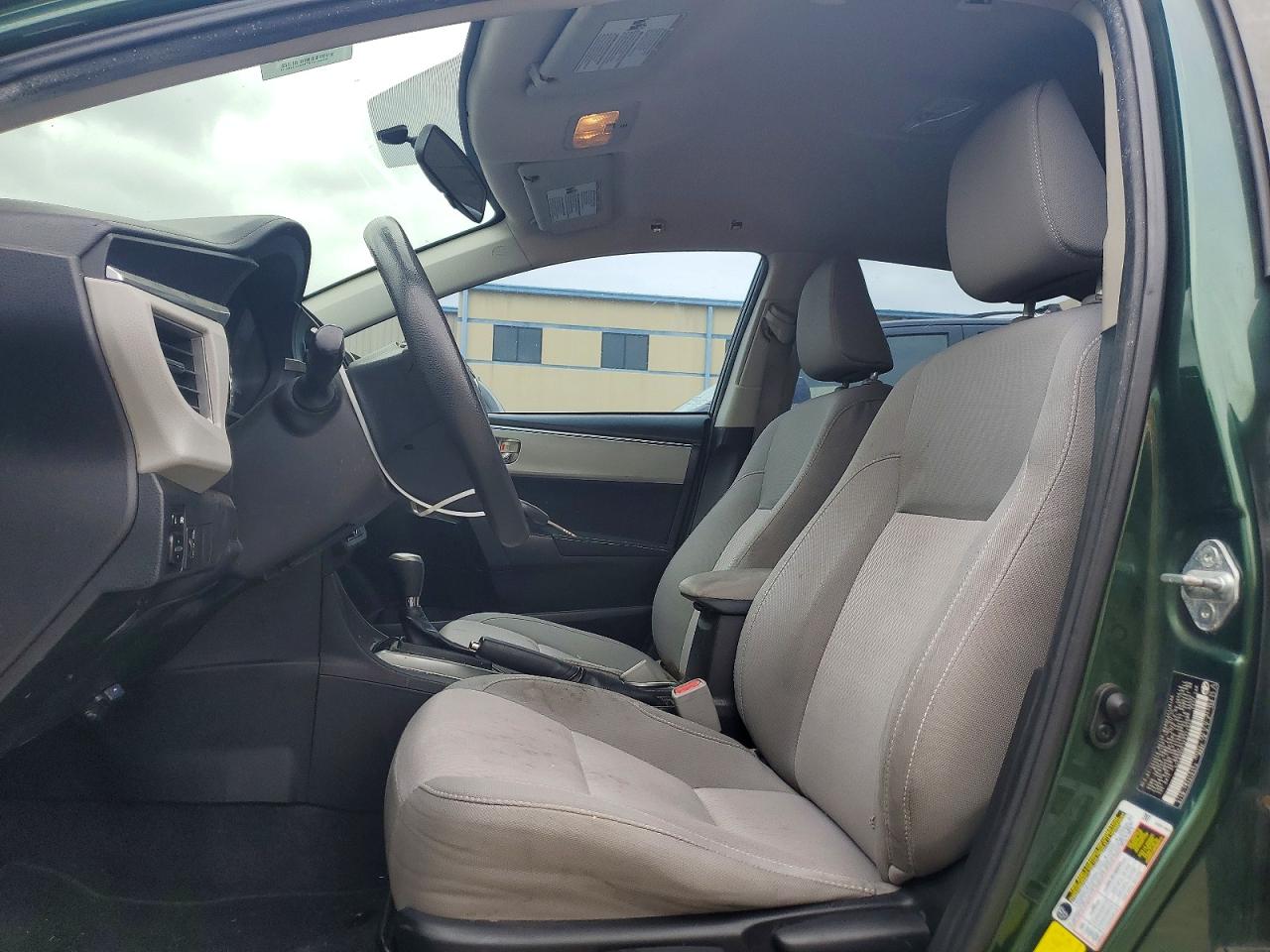 2015 TOYOTA COROLLA LE PLUS photo 13