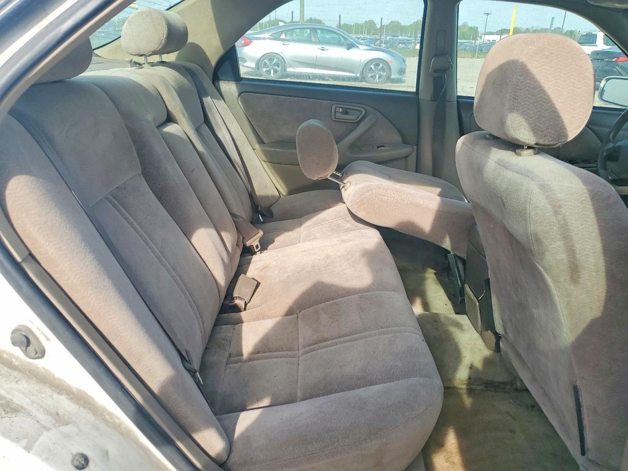 1997 TOYOTA CAMRY LE photo 19