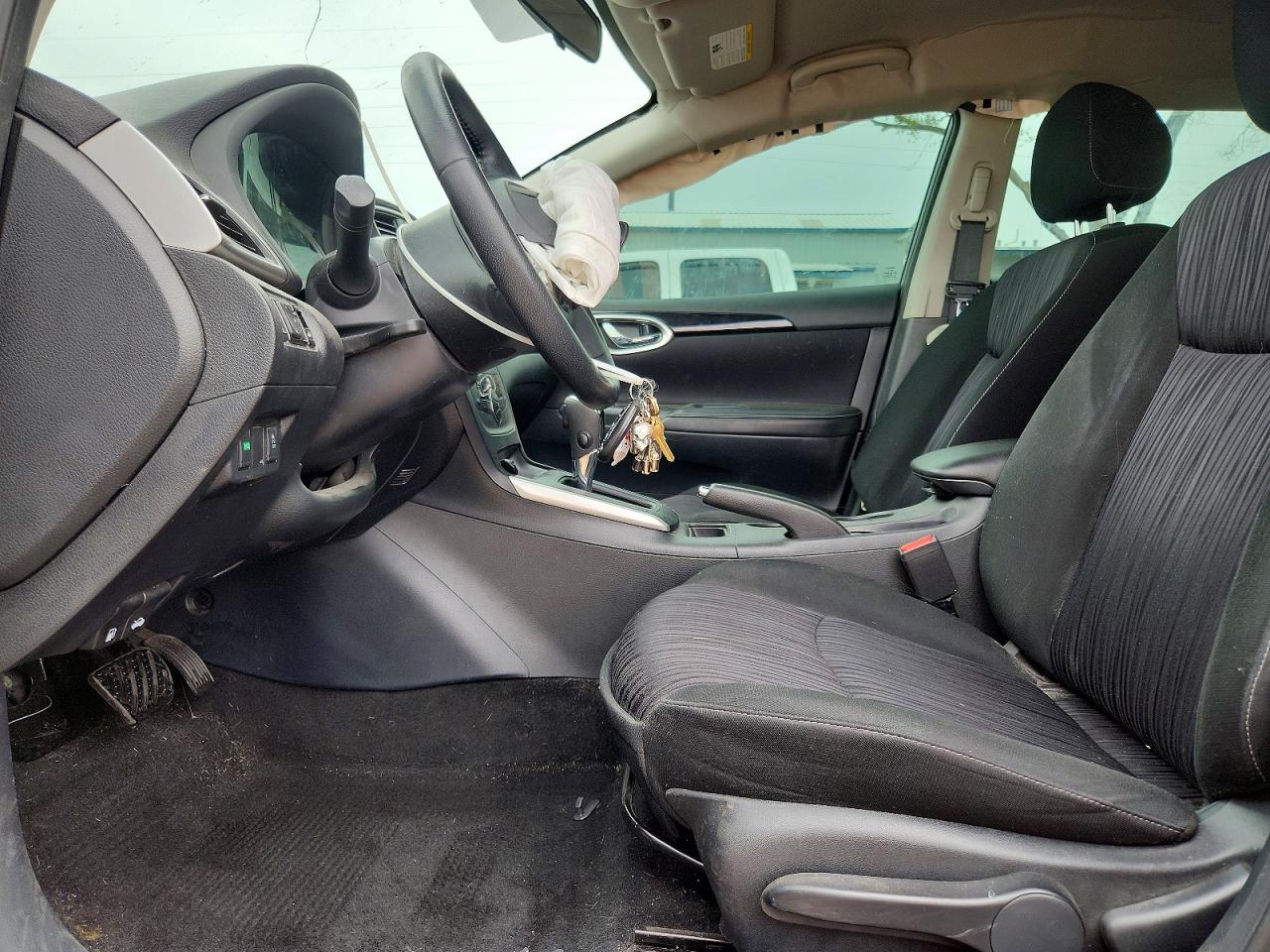 2019 NISSAN SENTRA SV photo 7