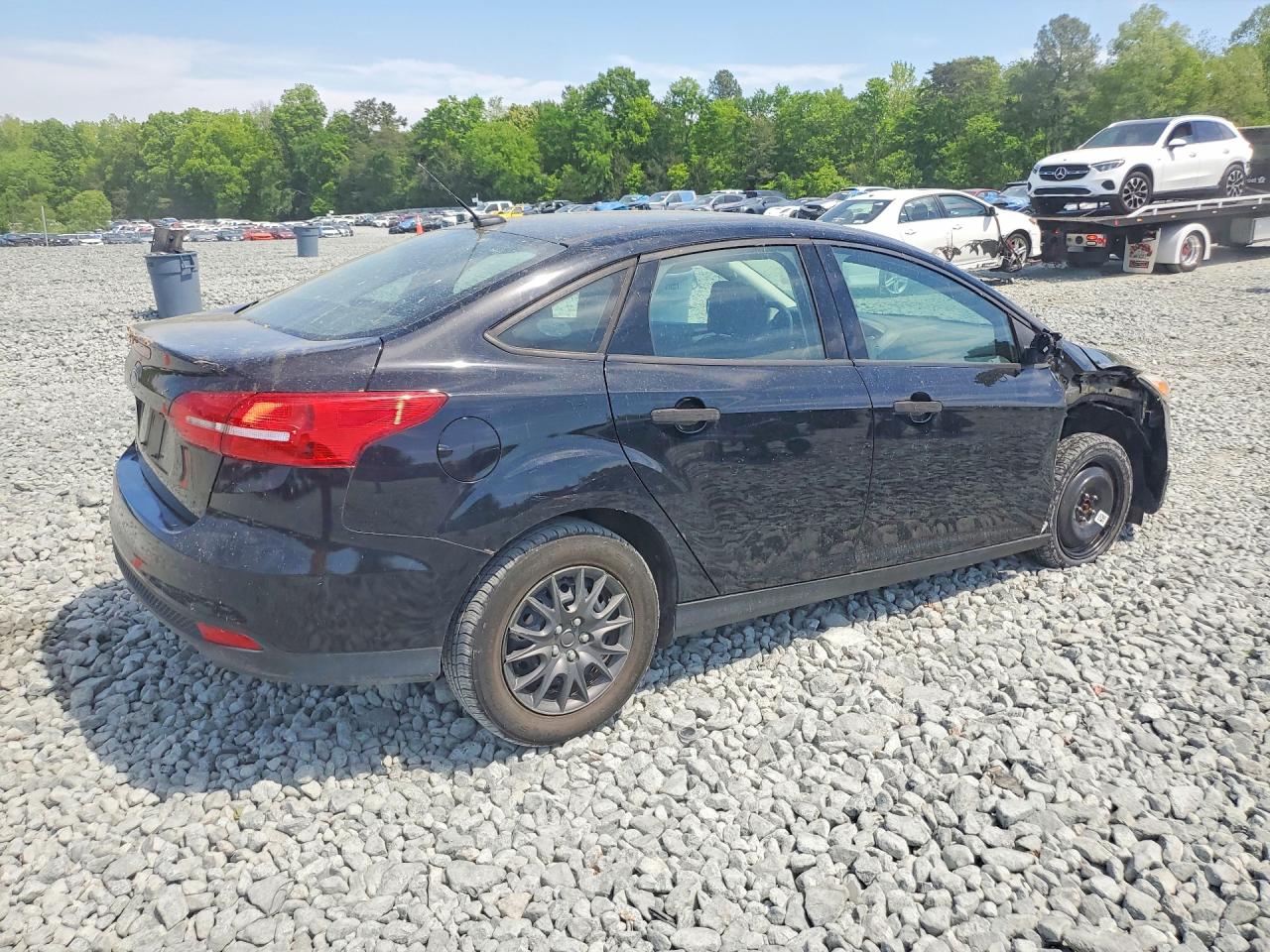 2018 FORD FOCUS S photo 5