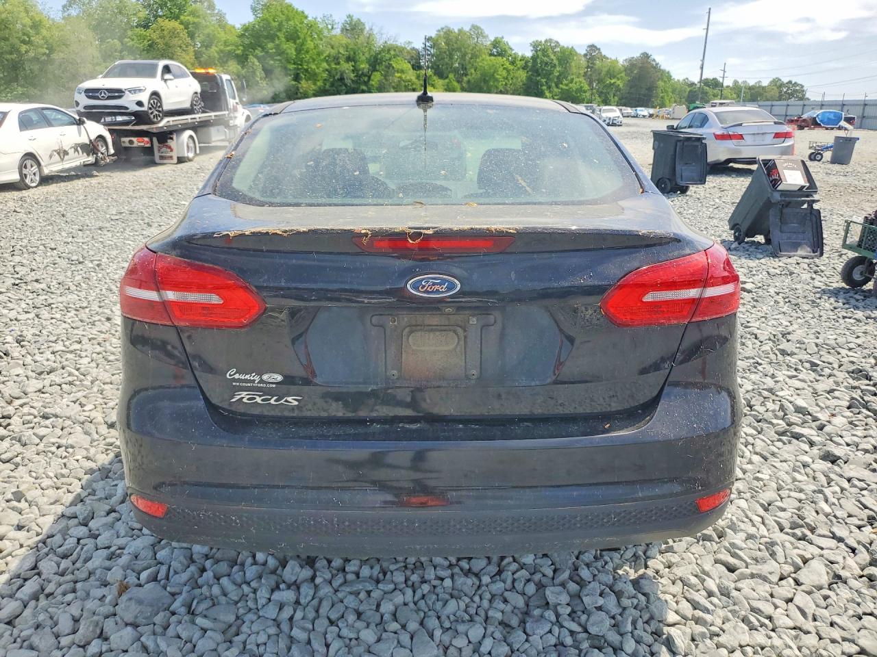 2018 FORD FOCUS S photo 11