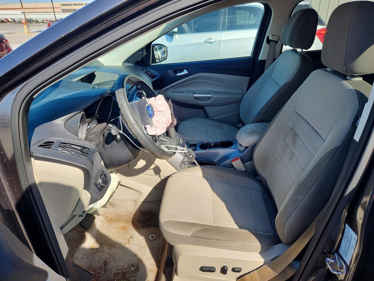 2015 FORD ESCAPE SE photo 19