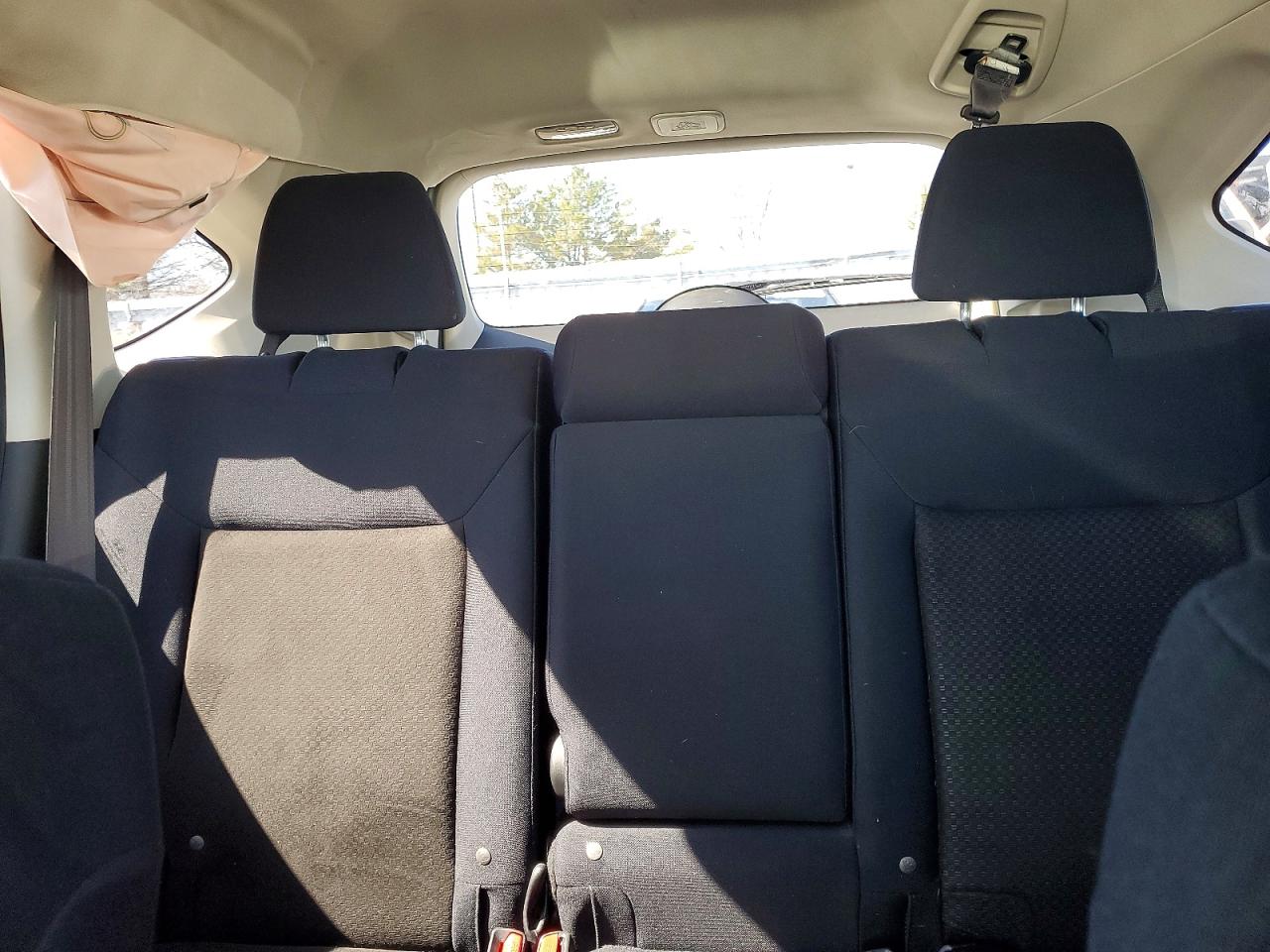2016 HONDA CR-V LX photo 10