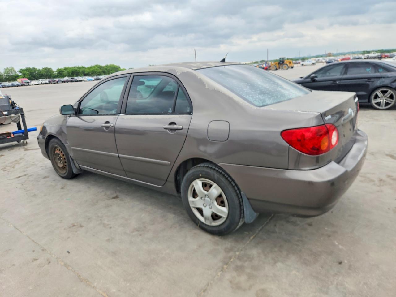 2003 TOYOTA COROLLA LE photo 3