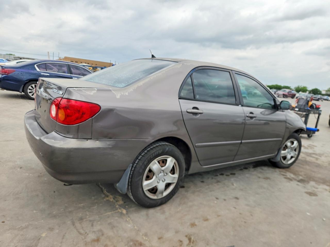 2003 TOYOTA COROLLA LE photo 5