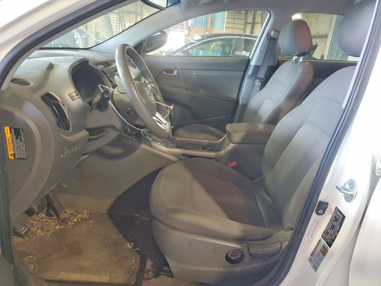 2012 KIA SPORTAGE LX photo 13