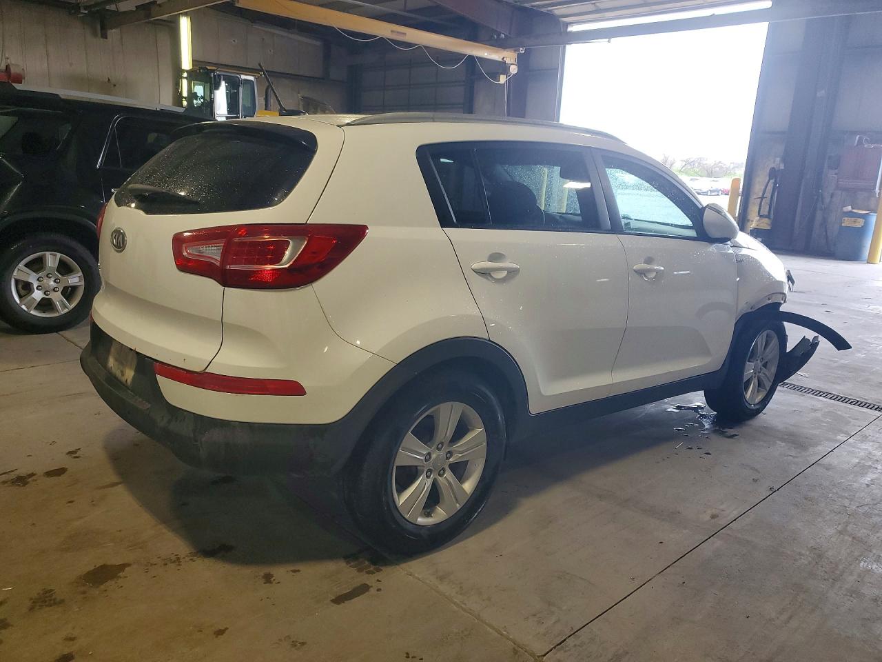 2012 KIA SPORTAGE LX photo 5