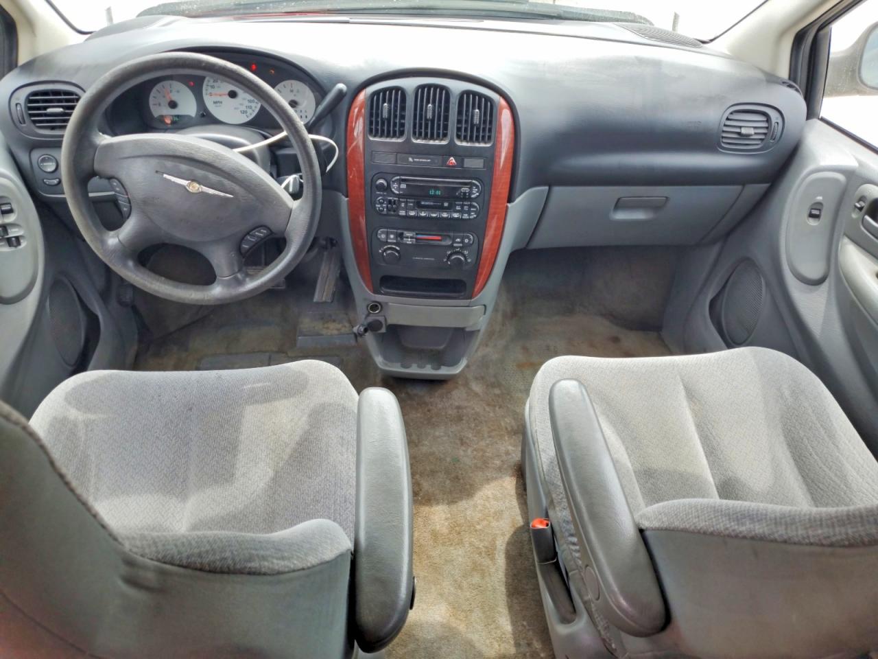 2005 CHRYSLER TOWN & COUNTRY photo 15