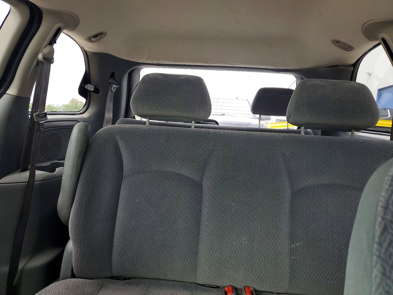 2005 CHRYSLER TOWN & COUNTRY photo 19