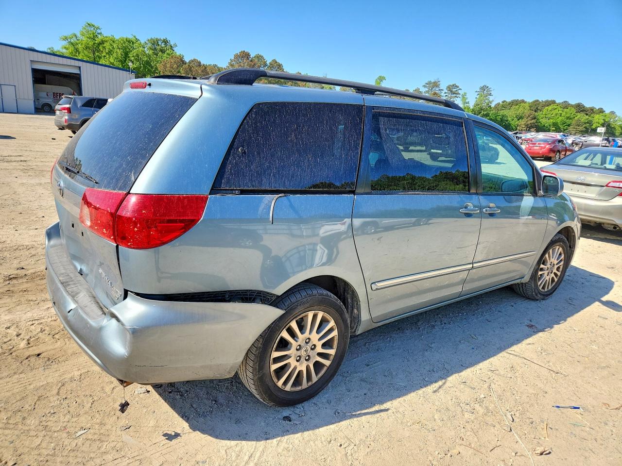 2009 TOYOTA SIENNA LIMITED photo 5