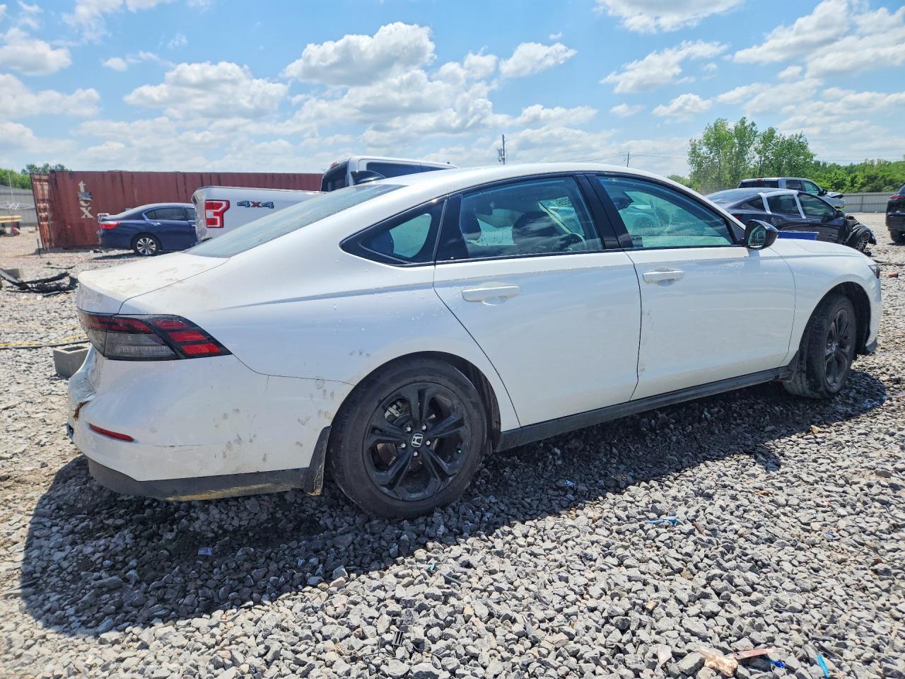2025 HONDA ACCORD SE photo 5