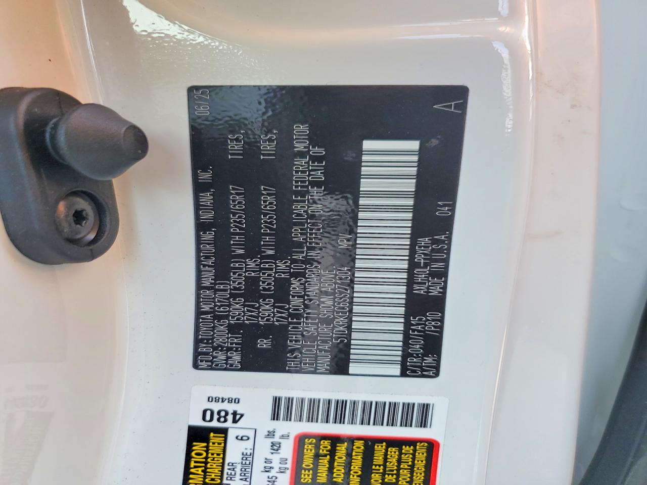 2025 TOYOTA SIENNA LE photo 34