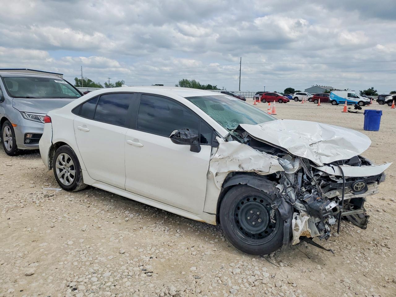 2022 TOYOTA COROLLA LE photo 7
