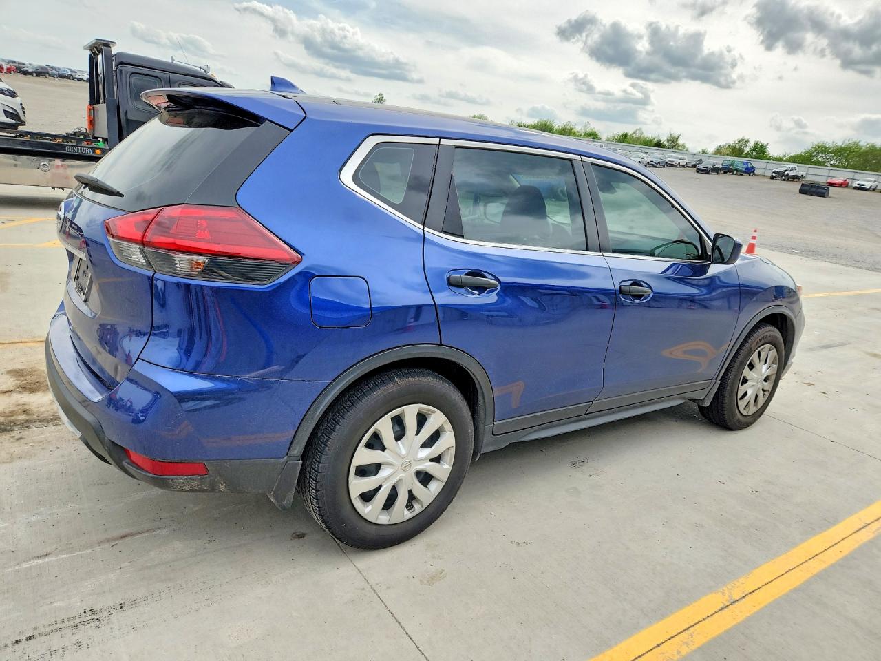 2020 NISSAN ROGUE S photo 5