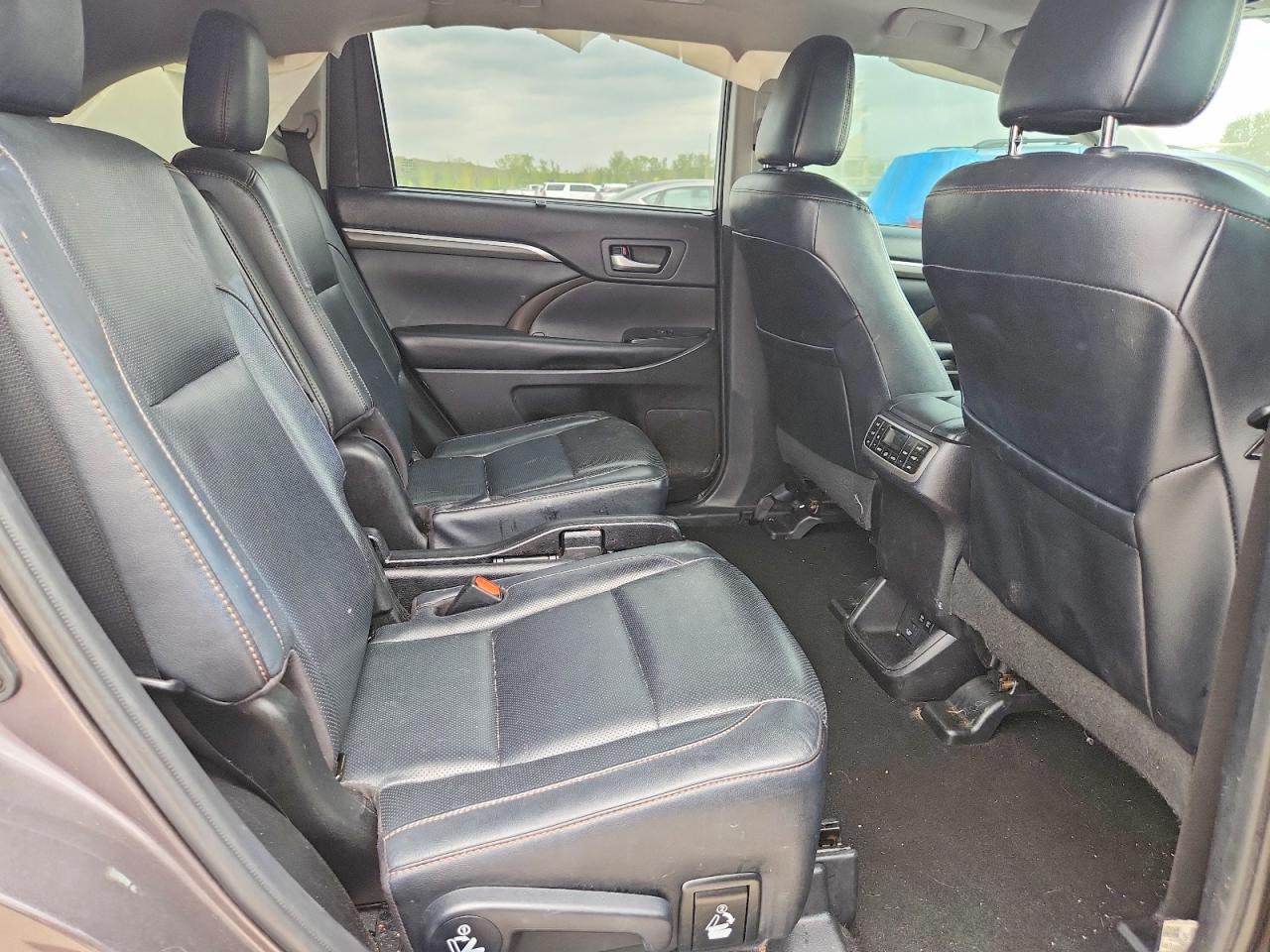 2019 TOYOTA HIGHLANDER LIMITED PLATINUM photo 31