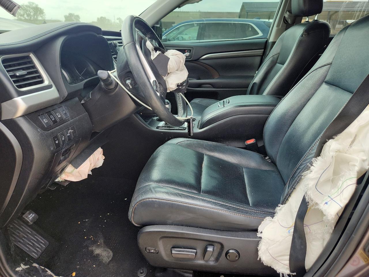 2019 TOYOTA HIGHLANDER LIMITED PLATINUM photo 19