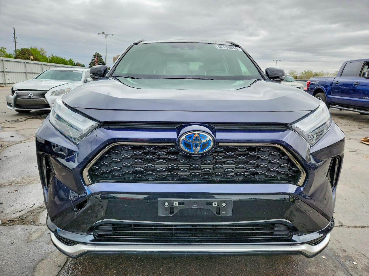 2024 TOYOTA RAV4 PRIME XSE photo 13