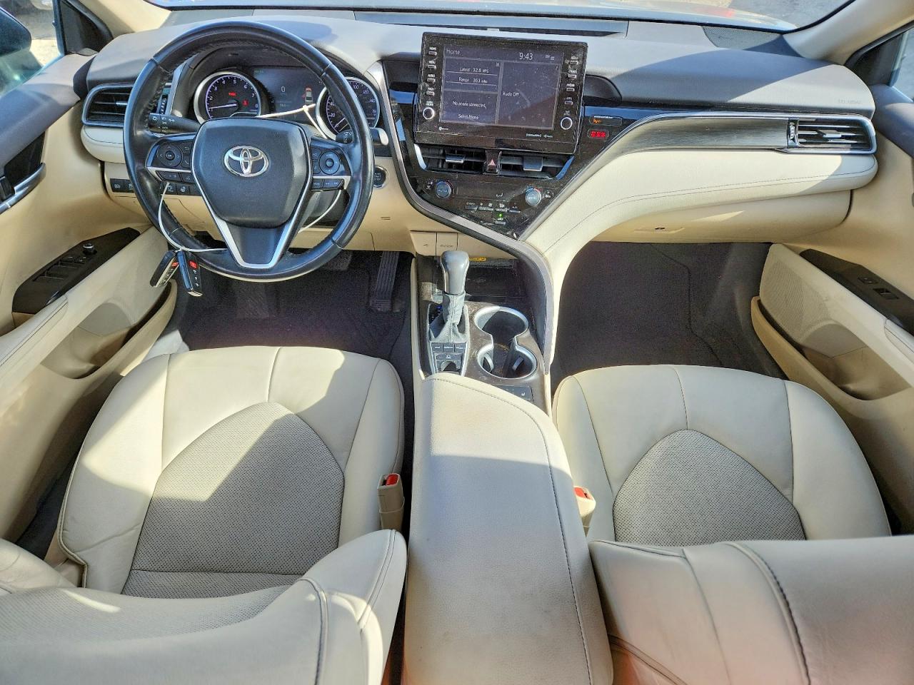 2021 TOYOTA CAMRY XLE photo 15