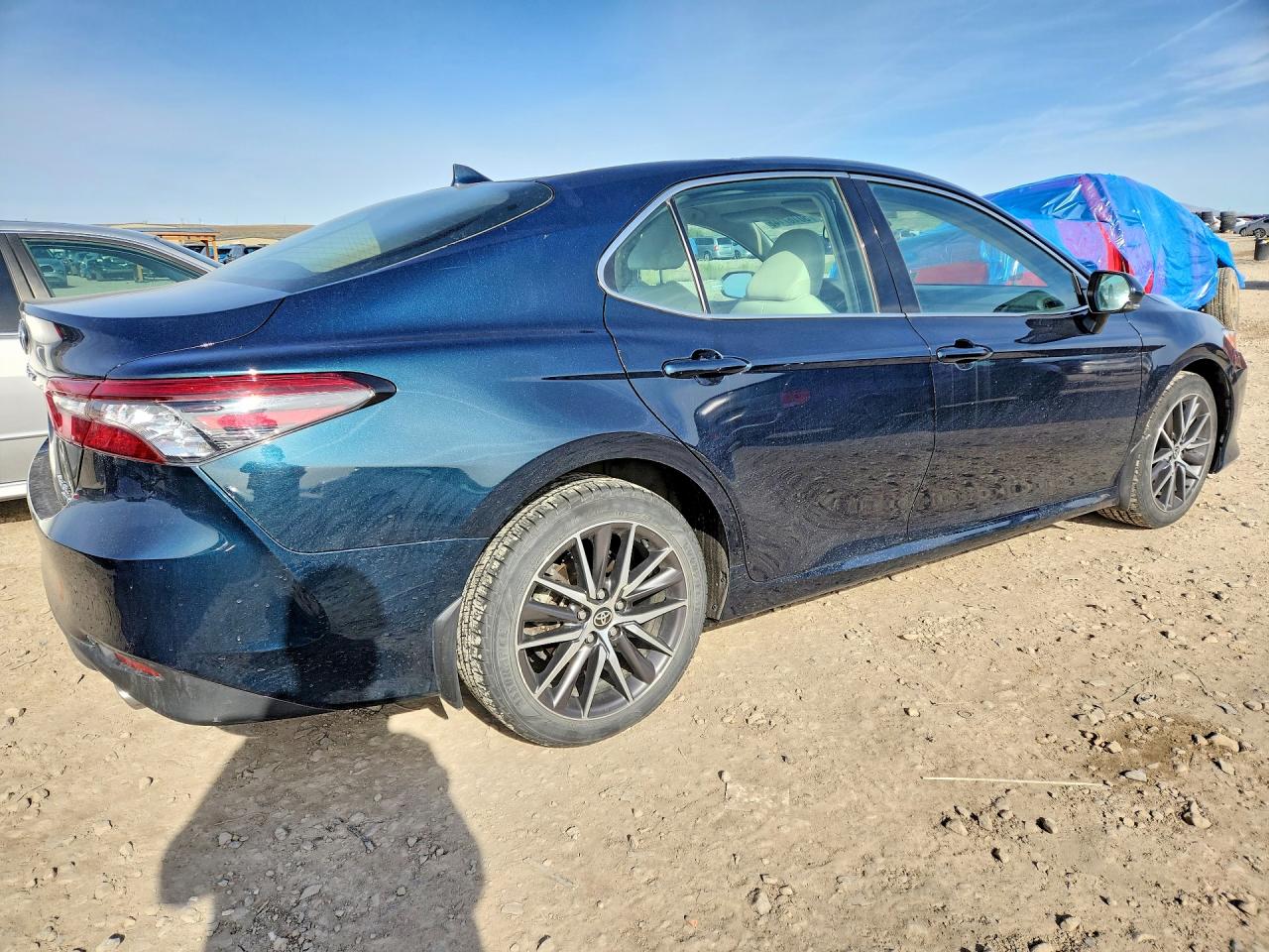 2021 TOYOTA CAMRY XLE photo 5