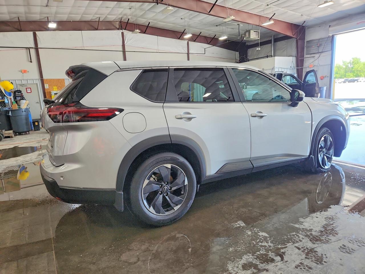 2025 NISSAN ROGUE SV photo 7