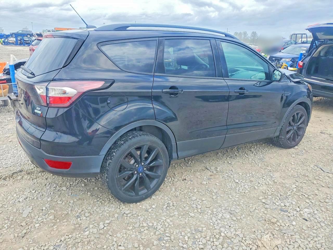 2017 FORD ESCAPE SE photo 7