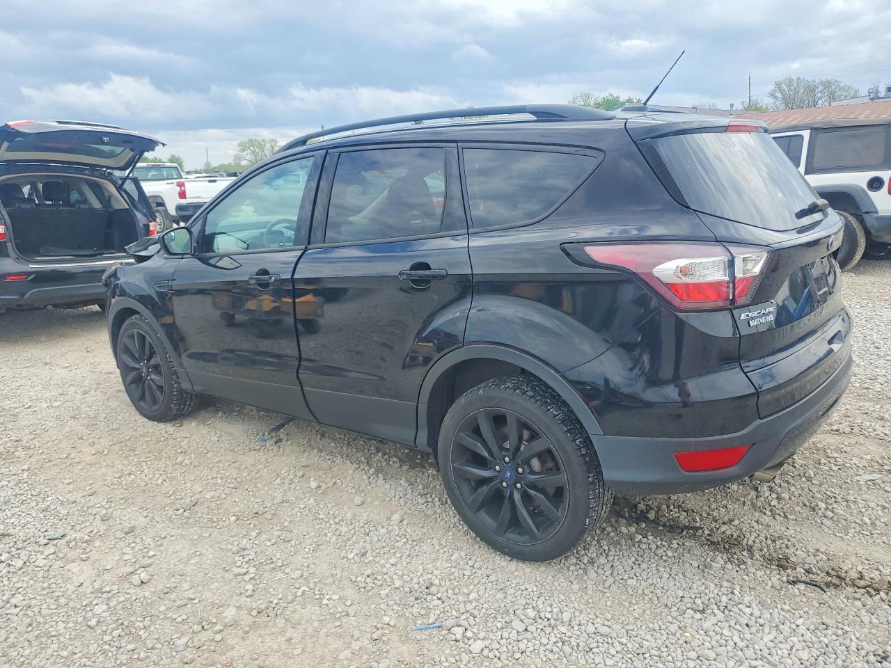 2017 FORD ESCAPE SE photo 4