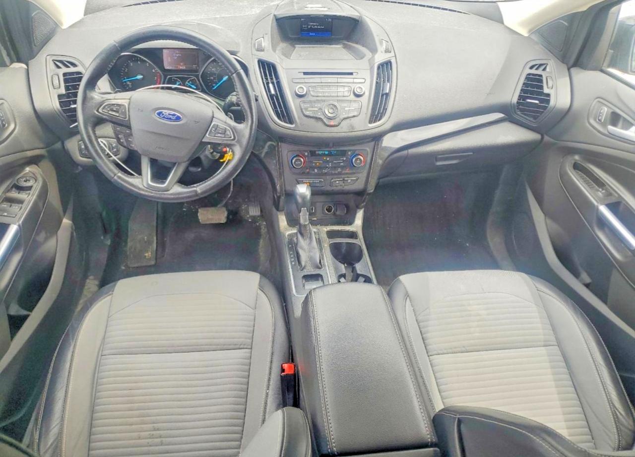 2017 FORD ESCAPE SE photo 22