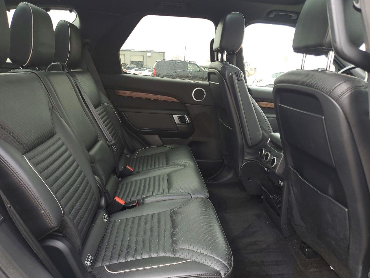 2017 LAND ROVER DISCOVERY HSE photo 19