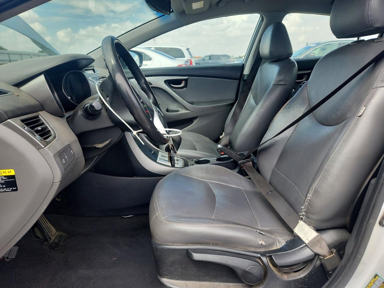 2012 HYUNDAI ELANTRA GLS photo 7