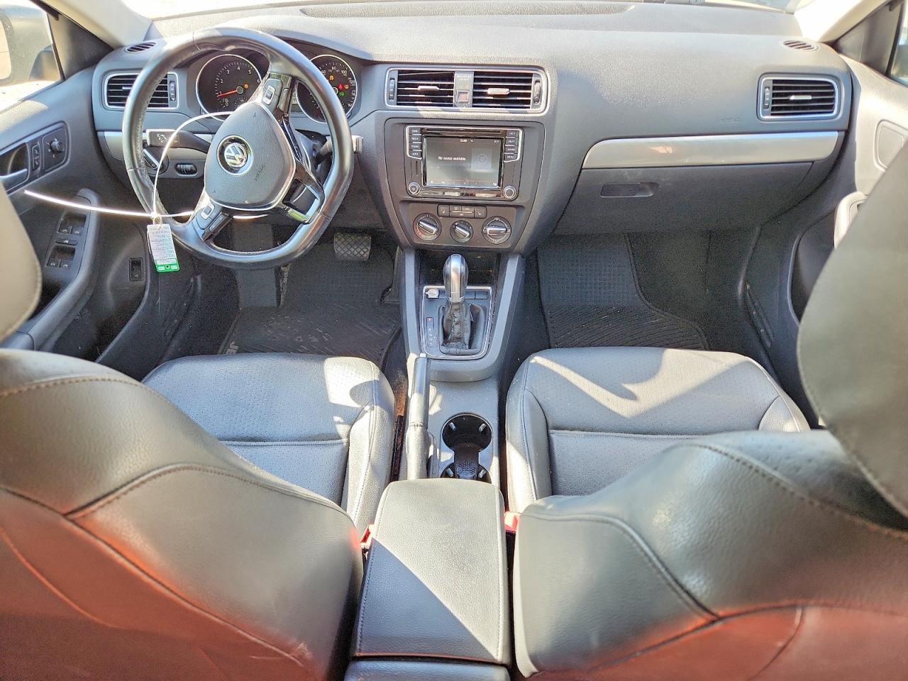 2017 VOLKSWAGEN JETTA SE photo 15