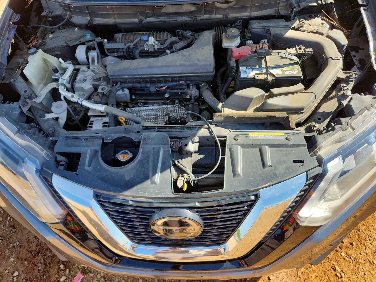 2018 NISSAN ROGUE SV photo 12