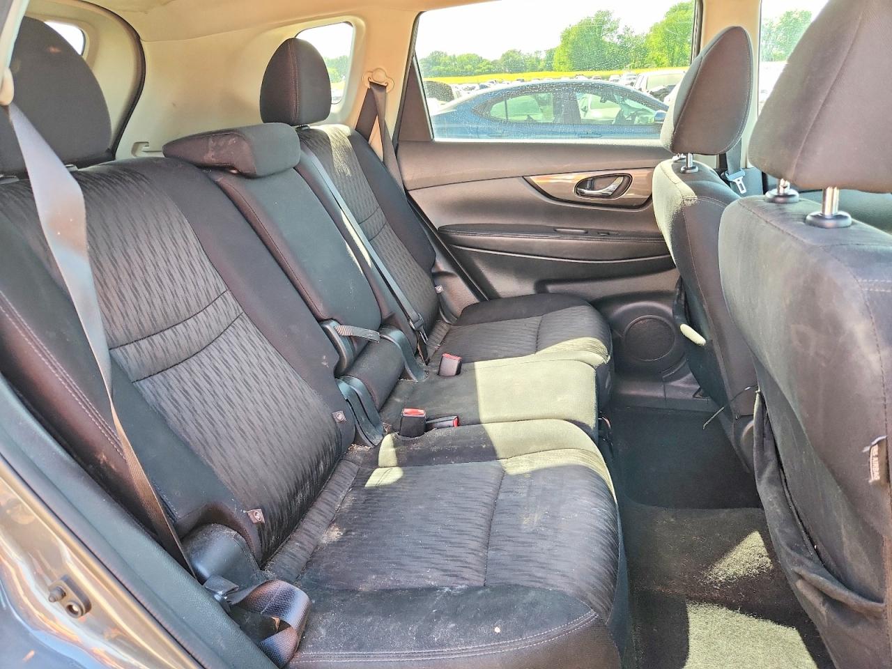 2018 NISSAN ROGUE SV photo 11