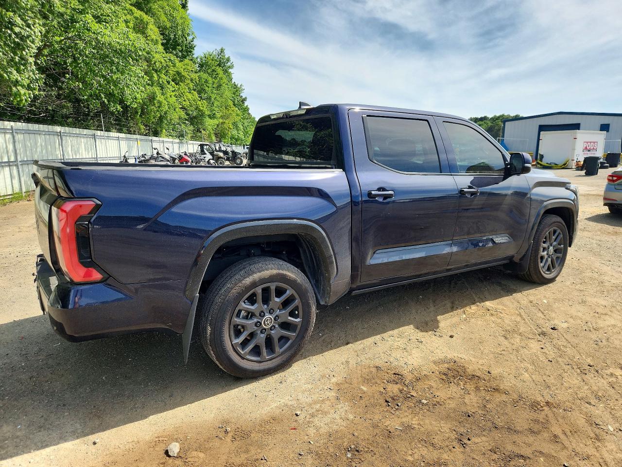 2024 TOYOTA TUNDRA PLATINUM photo 5