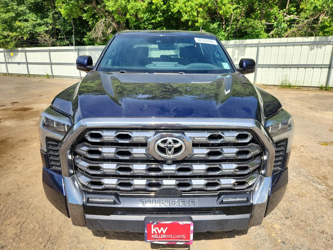 2024 TOYOTA TUNDRA PLATINUM photo 9