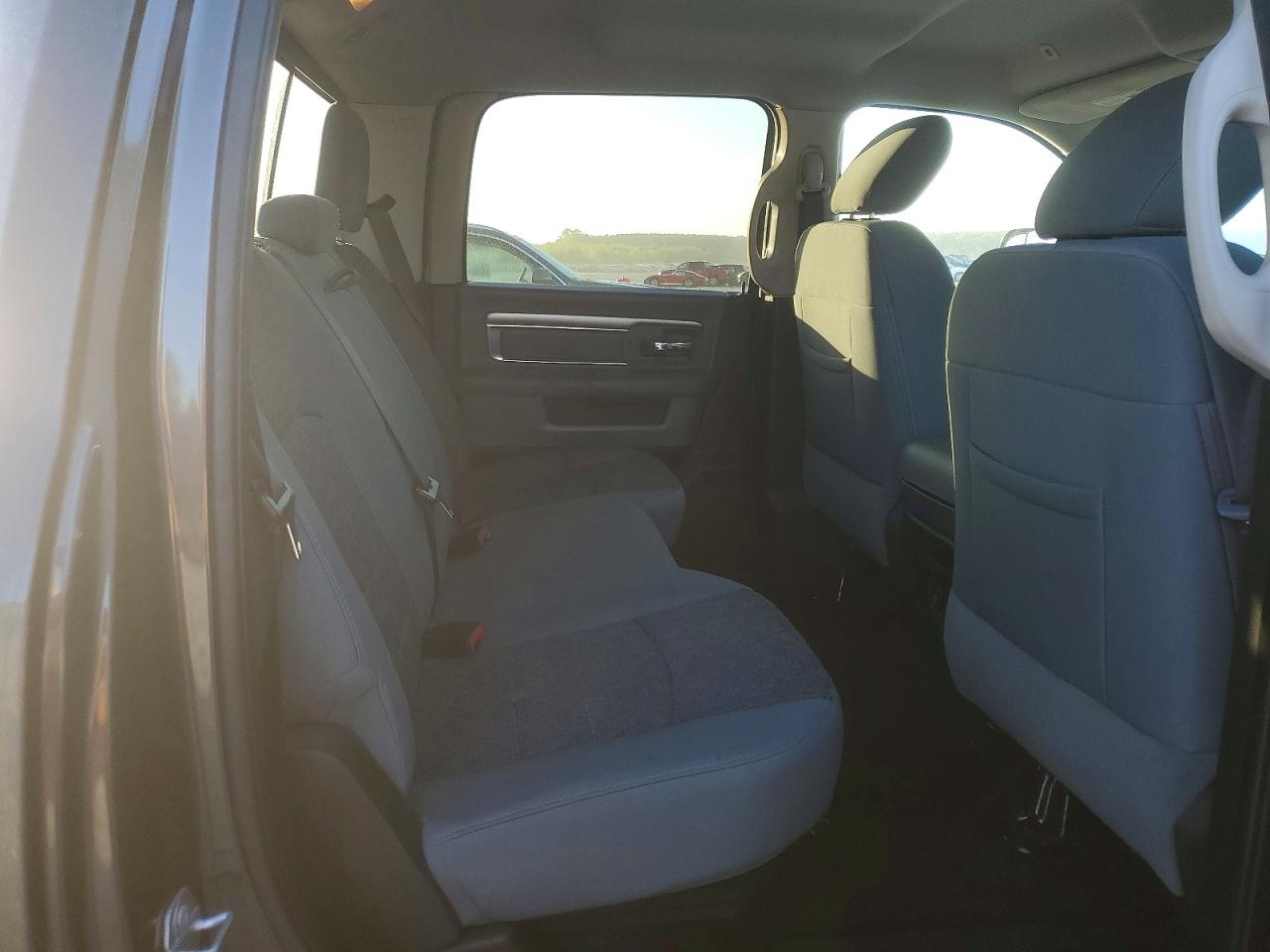 2018 RAM 1500 SLT photo 10