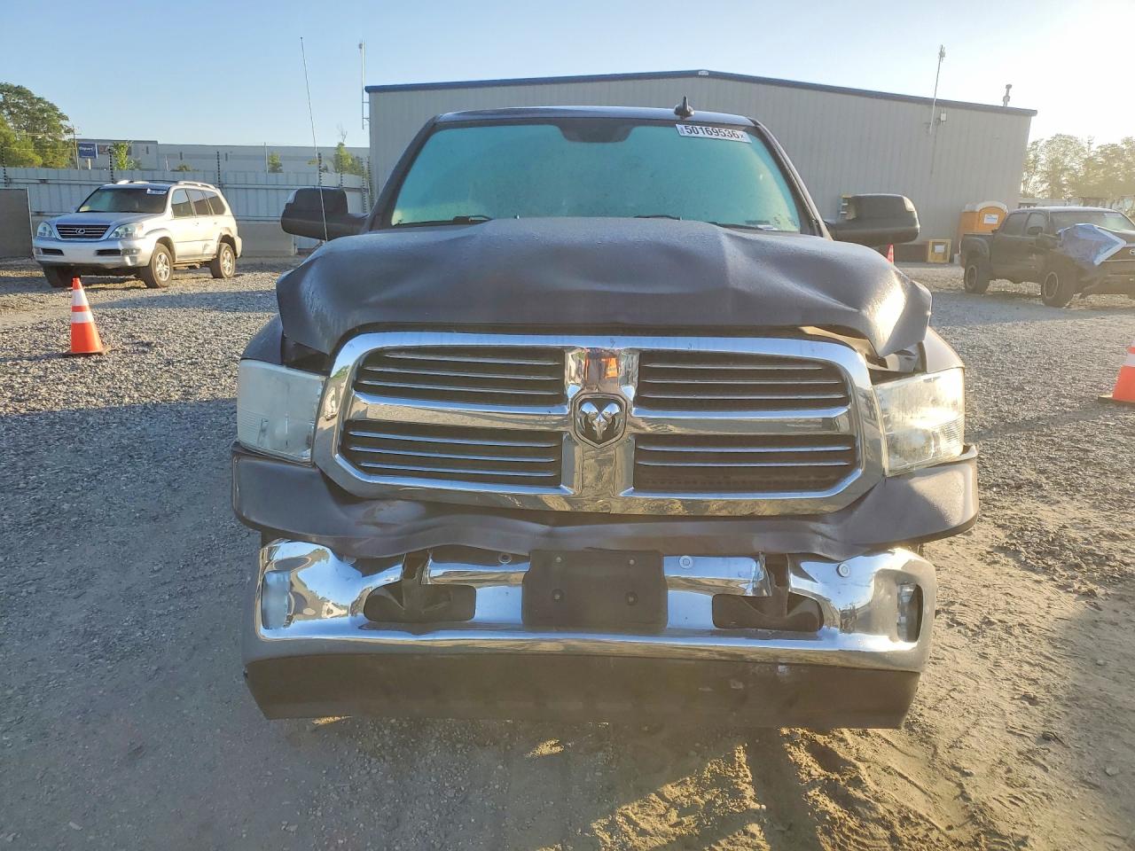 2018 RAM 1500 SLT photo 5